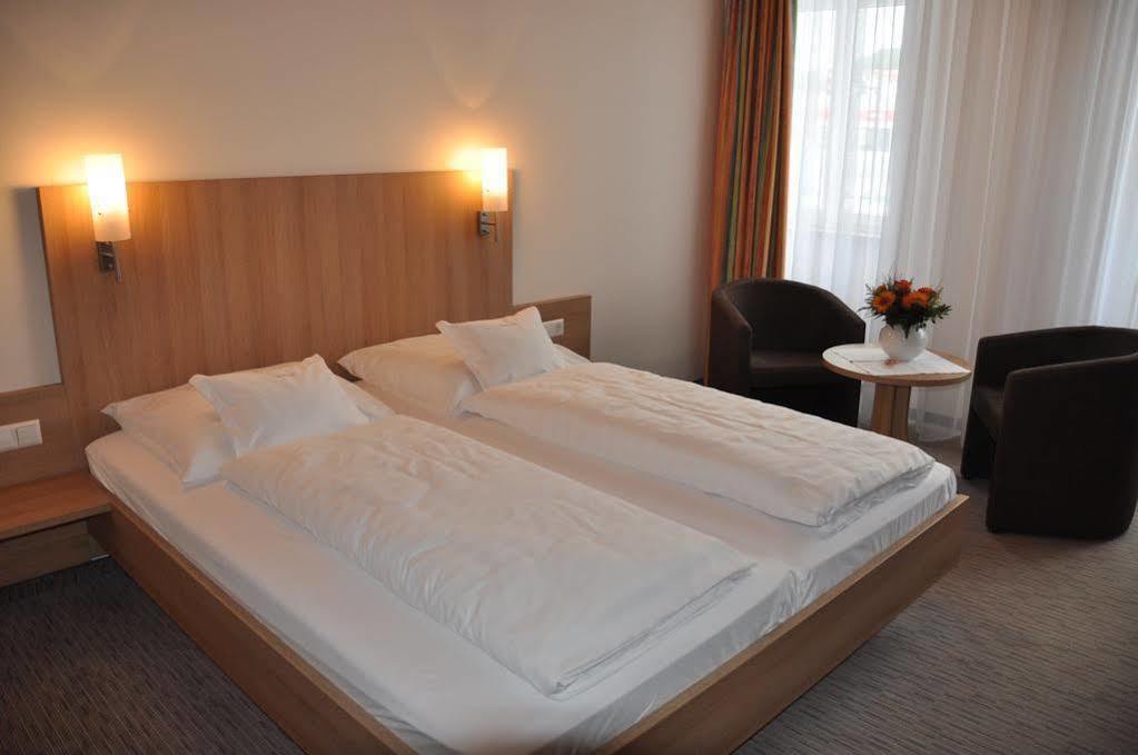 Hotel Fortuna Stockach Extérieur photo